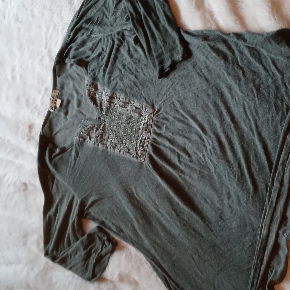 Unity World Wear Grean Shirt Size L